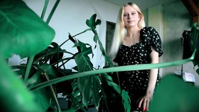 Model - KimmyCute sexy