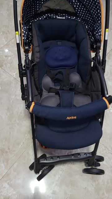Xe đẩy Aprica Aria Xanh navy. Mua bán Mẹ và bé tại Thành phố Dĩ An Bình Dương được đăng bởi Đăng Quang hình 1
