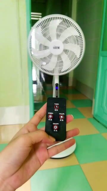 Quạt đứng BONIKIDO Trắng. Mua bán Quạt tại Thành phố Long Xuyên An Giang được đăng bởi Ngọc Ni hình 1