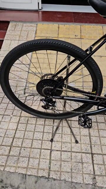 Xe đạp USA Specialized Sirrus X Comp Carbon. Mua bán Xe đạp tại Quận Tân Phú Tp Hồ Chí Minh được đăng bởi Minh Đan hình 1
