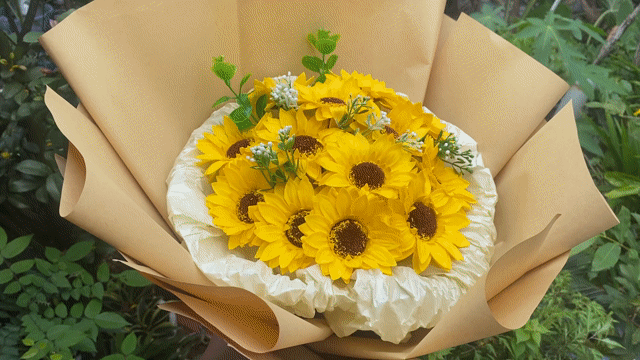 Bó hoa sáp Vàng. Mua bán Cây cảnh, đồ trang trí tại Huyện Bình Chánh Tp Hồ Chí Minh được đăng bởi Nhu Huynh hình 1