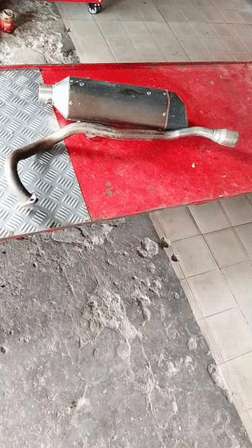 Pô xe máy Exciter 150 Đen, Bạc. Mua bán Phụ tùng xe tại Thành phố Châu Đốc An Giang được đăng bởi Tên chưa cung cấp hình 1