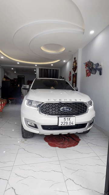 FORD EVERST xs2022 bản titainum hai cầu, dầu, lướt. Mua bán Ô tô tại Quận 4 Tp Hồ Chí Minh được đăng bởi A Linh  hình 1