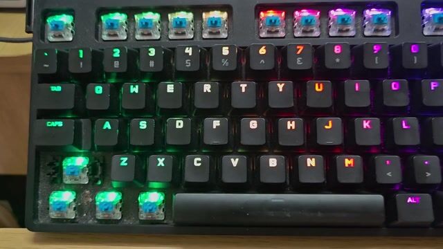 Bàn phím cơ Logitech G Pro Đen Đã sử dụng. Mua bán Phụ kiện (Màn hình, Chuột...) tại Quận Ba Đình Hà Nội được đăng bởi Tuấn Anh hình 1