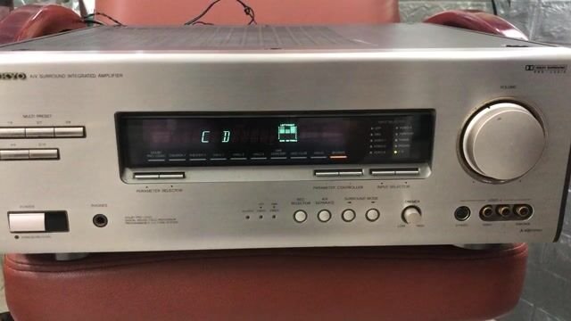 Amply Onkyo nặng 17kg. Mua bán Tivi, Âm thanh tại Quận 1 Tp Hồ Chí Minh được đăng bởi Lê Tấn Viên hình 1