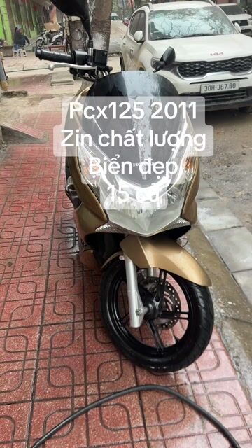 Honda Pcx125 2012 Vàng đồng Nguyên Bản cực chất. Mua bán Xe máy tại Quận Ba Đình Hà Nội được đăng bởi Xe Máy Nam Thi hình 1