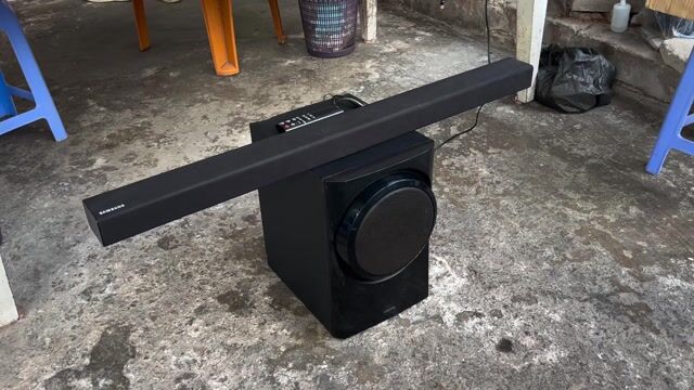 Thanh lý bộ loa soundbar samsung k350 còn đẹp.. Mua bán Tivi, Âm thanh tại Quận Ninh Kiều Cần Thơ được đăng bởi Thanh lý mua bán điện tử gia dụng ninh kiều cần thơ hình 1