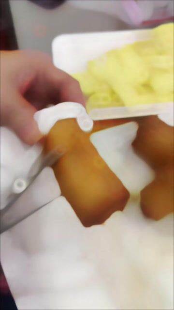 Chả giò hải sản phô mai. Mua bán Đồ ăn, thực phẩm và các loại khác tại Quận Gò Vấp Tp Hồ Chí Minh được đăng bởi Chả Giò Cô Lý Chợ Bàn Cờ Quận 3 hình 1