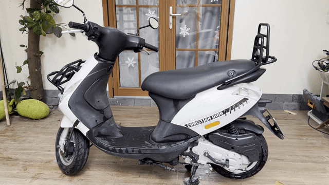 Piaggio Zip Trắng 29715 km. Mua bán Xe máy tại Thành phố Biên Hòa Đồng Nai được đăng bởi Trung Tín hình 1