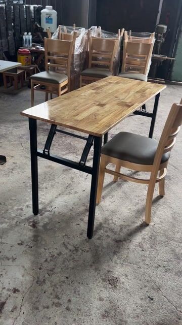 Bàn chân gấp gọn Sắt Gỗ 80x50x74cm. Mua bán Bàn ghế tại Thành phố Biên Hòa Đồng Nai được đăng bởi thiên hoàng phát hình 1