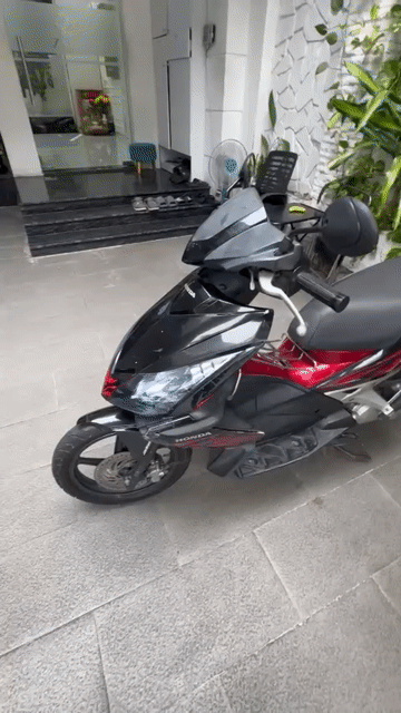 Honda Air Blade Thái Lan Đỏ đen. Mua bán Xe máy tại Quận 1 Tp Hồ Chí Minh được đăng bởi Trai Họ Đặng hình 1