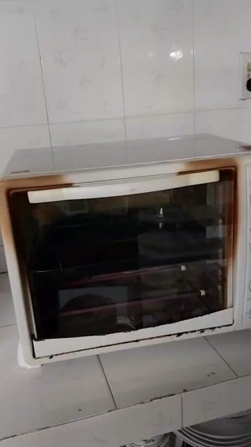 Lò nướng điện AKIRA Trắng Đã sử dụng. Mua bán Bếp, lò, đồ điện nhà bếp tại Thị xã Gò Công Tiền Giang được đăng bởi My hình 1