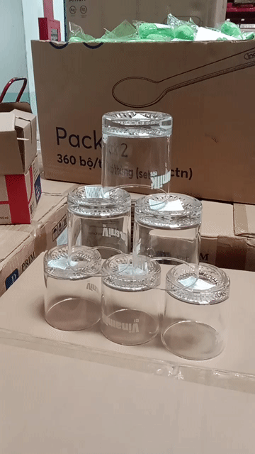 Ly thủy tinh Vinamilk 255ml trong suốt. Mua bán Dụng cụ nhà bếp tại Quận 11 Tp Hồ Chí Minh được đăng bởi cây và Đá hình 1