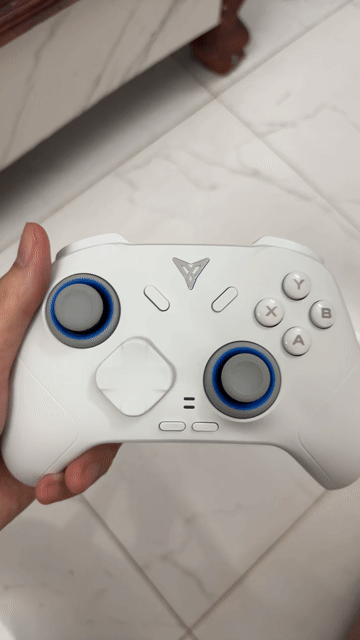 Tay cầm Flydigi Direwolf 4 Trắng , tặng túi đựng. Mua bán Thiết bị chơi game tại Quận Sơn Trà Đà Nẵng được đăng bởi Trần Quang Khiêm hình 1