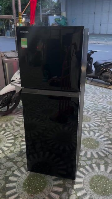 Tủ lạnh Toshiba Inverter Đen 233l. Mua bán Tủ lạnh tại Huyện An Dương Hải Phòng được đăng bởi Phát Thanh Lý  hình 1