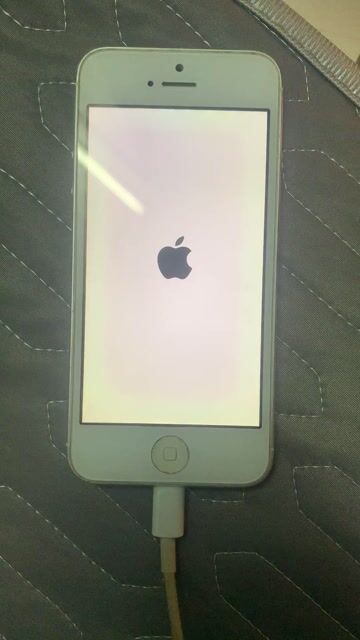 Apple iPhone 5 Bạc Đã sử dụng. Mua bán Điện thoại tại Thành phố Thuận An Bình Dương được đăng bởi Thắng seven hình 1