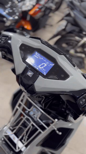 Honda Air Blade 2024 Xám Đỏ Đen Sport.BS36.Xe chất. Mua bán Xe máy tại Quận 6 Tp Hồ Chí Minh được đăng bởi Cửa Hàng Xe Máy Hoà Bùi hình 1