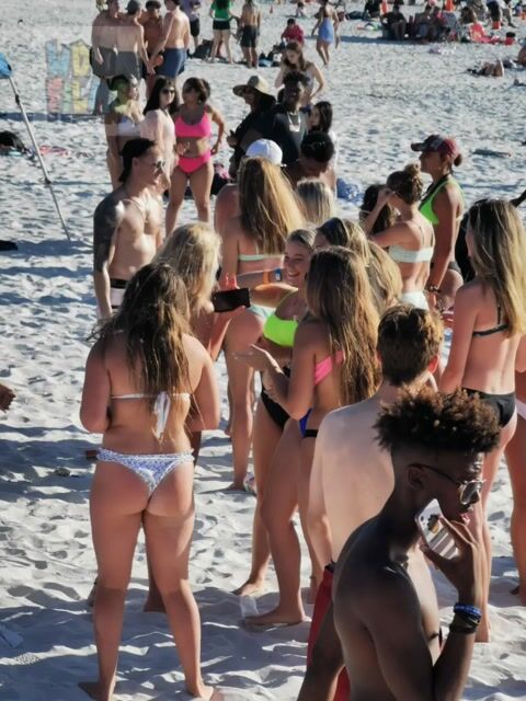 Beach groups, distortion is filter