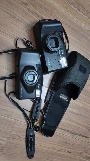 combo 2 máy phim compact Minolta, Nikon. Mua bán Máy ảnh, Máy quay tại Quận Cầu Giấy Hà Nội được đăng bởi Đại hình 1