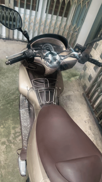Honda PCX Vàng cát Xăng. Mua bán Xe máy tại Quận Tân Bình Tp Hồ Chí Minh được đăng bởi Nguyễn Ngọc Long hình 1