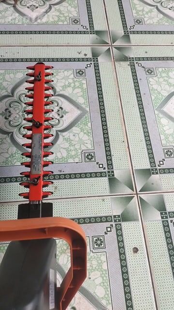 Máy cắt tỉa hàng rào nati Lưỡi cắt sắc bén. Mua bán Nội thất, đồ gia dụng khác tại Quận Bình Thuỷ Cần Thơ được đăng bởi van phuc hình 1