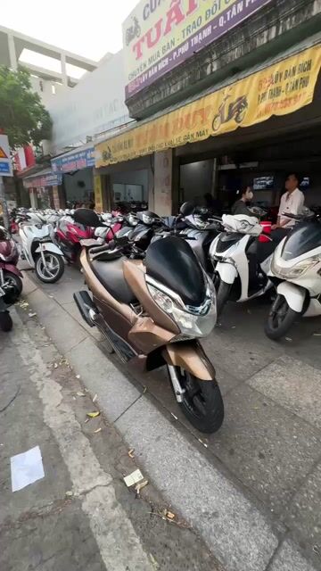 Honda PCX 125 2012 mới 90% biển số thành phố. Mua bán Xe máy tại Quận Tân Phú Tp Hồ Chí Minh được đăng bởi Tuanduy hình 1