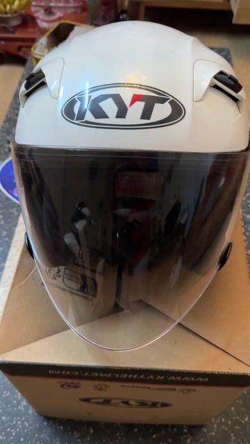 Nón 3/4 2 kính KYT VENOM White Gloss – like new 98. Mua bán Phụ tùng xe tại Quận Gò Vấp Tp Hồ Chí Minh được đăng bởi anh huy hình 1