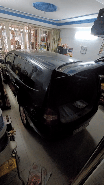 Nissan grand livina 1.8MT đời 2011 chính chủ. Mua bán Ô tô tại Quận 8 Tp Hồ Chí Minh được đăng bởi Duong van Gam hình 1