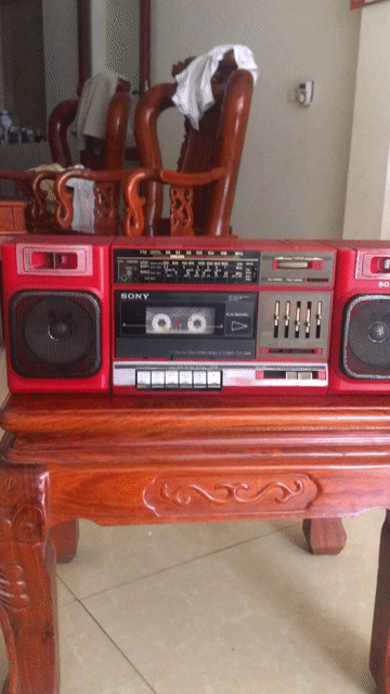 Đài cassette Sony Đỏ Nhật Bản. Mua bán Tivi, Âm thanh tại Thị xã Phổ Yên Thái Nguyên được đăng bởi LÊ HÙNG hình 1