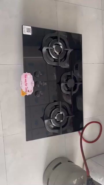Bếp ga âm Electrolux EHG8321BC 3 vùng nấu. Mua bán Bếp, lò, đồ điện nhà bếp tại Huyện Bình Chánh Tp Hồ Chí Minh được đăng bởi Điện Máy Cát Tường hình 1