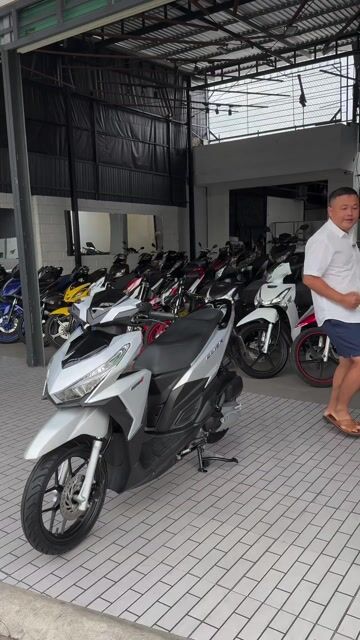 Click thái 2015 bạc poscher.. Mua bán Xe máy tại Quận Ô Môn Cần Thơ được đăng bởi Trần Tùng hình 1