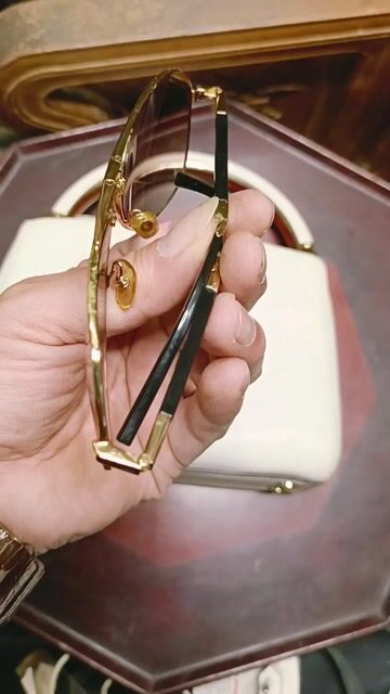 Kính râm D&G DG2106-K Nam mạ vàng. Mua bán Phụ kiện thời trang khác tại Quận Hoàng Mai Hà Nội được đăng bởi Xtung hình 1