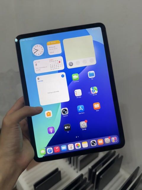 Apple iPad Pro 2020 128GB Xám 4G. Mua bán Máy tính bảng tại Quận Hoàng Mai Hà Nội được đăng bởi Xuân Thuỳ hình 1