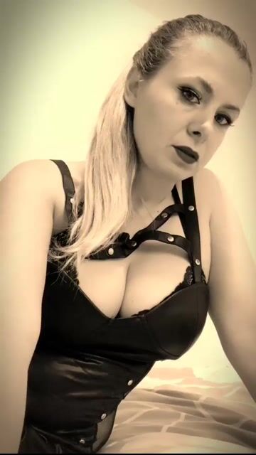 Model - Goddess Elle domination