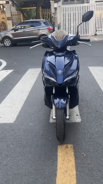 Honda AB đèn Led 2017,bstp,chính chủ,xe đẹp zin. Mua bán Xe máy tại Quận 7 Tp Hồ Chí Minh được đăng bởi Trung Anh hình 1