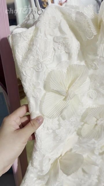 Đầm tiệc Nữ Vải Trắng kem Size S. Mua bán Quần áo tại Quận Tân Phú Tp Hồ Chí Minh được đăng bởi Uyên Đỗ hình 1