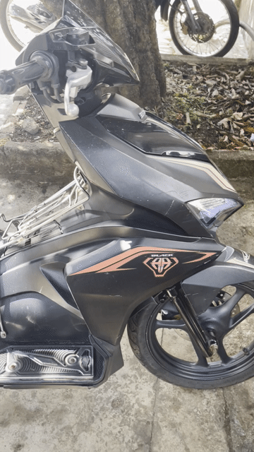 Honda Air Blade màu Đen. Mua bán Xe máy tại Thị Xã Buôn Hồ Đắk Lắk được đăng bởi quoc dung hình 1