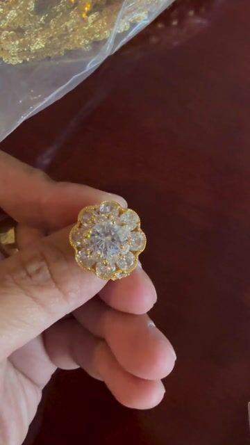 nhan nu hoang hôi xi vang. Mua bán Phụ kiện thời trang khác tại Thành phố Long Xuyên An Giang được đăng bởi Shop Trang Sức Mỹ Ký Việt  hình 1