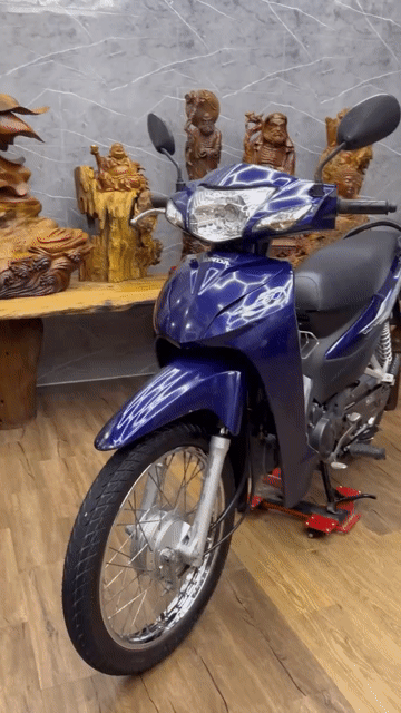 Honda Wave A 2023 chính chủ bstp máy zin êm. Mua bán Xe máy tại Quận 7 Tp Hồ Chí Minh được đăng bởi Xe Cũ Hiếu CT hình 1