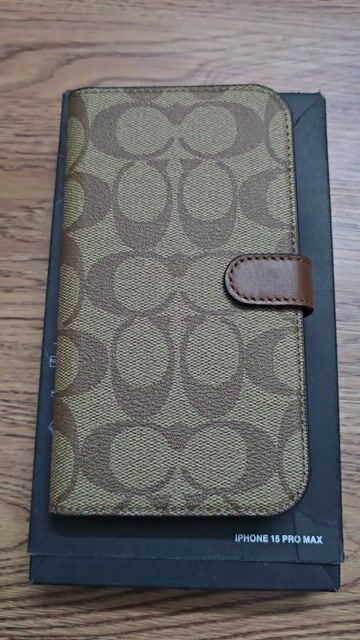 Bao da điện thoại Coach cho iPhone 15 Pro Max. Mua bán Phụ kiện (Màn hình, Chuột...) tại Quận 5 Tp Hồ Chí Minh được đăng bởi nunu hình 1