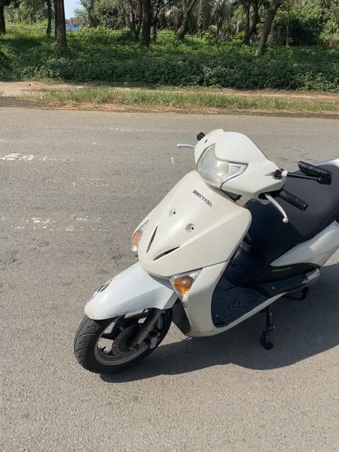 Honda SCR 110 màu Trắng. Mua bán Xe máy tại Quận 8 Tp Hồ Chí Minh được đăng bởi Nguyễn Kiên hình 1