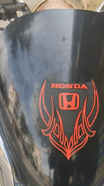 Honda PCX màu Vàng đồng. Mua bán Xe máy tại Thành phố Dĩ An Bình Dương được đăng bởi Cửa hàng xe máy Anh Khoa  hình 1