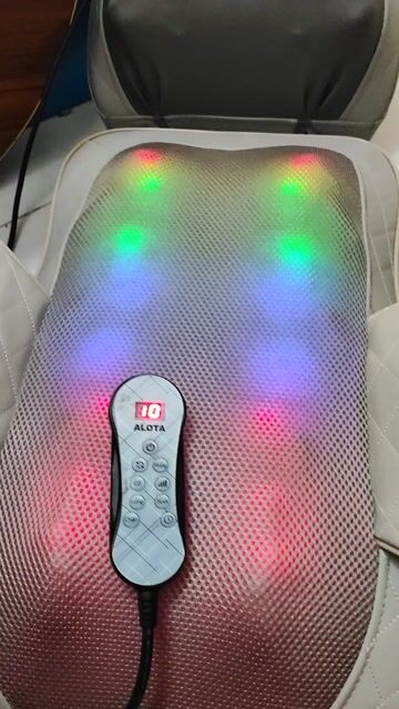 Ghế massage Xám Hồng ngoại, Đảo chiều. Mua bán Bàn ghế tại Thành phố Thủ Dầu Một Bình Dương được đăng bởi NghiaNT hình 1