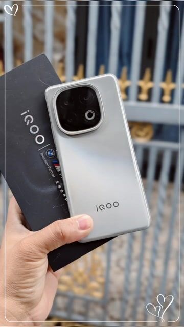Vivo IQOO 13 5G 256GB Bạc. Mua bán Điện thoại tại Thành phố Biên Hòa Đồng Nai được đăng bởi Cao Trí hình 1
