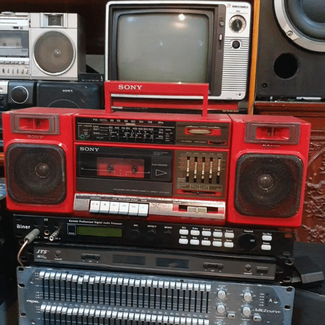 Đài cassette Sony CFS-1000S Đỏ. Mua bán Tivi, Âm thanh tại Huyện Lạng Giang Bắc Giang được đăng bởi LƯƠNG VĂN YÊN hình 1