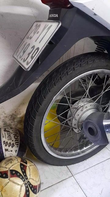 Honda Wave A  Trắng bạc 2018. Mua bán Xe máy tại Quận Ba Đình Hà Nội được đăng bởi tâm hình 1