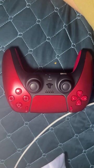 Tay cầm chơi game Sony DualSense PS5 Đỏ. Mua bán Thiết bị chơi game tại Quận Nam Từ Liêm Hà Nội được đăng bởi Tên chưa cung cấp hình 1