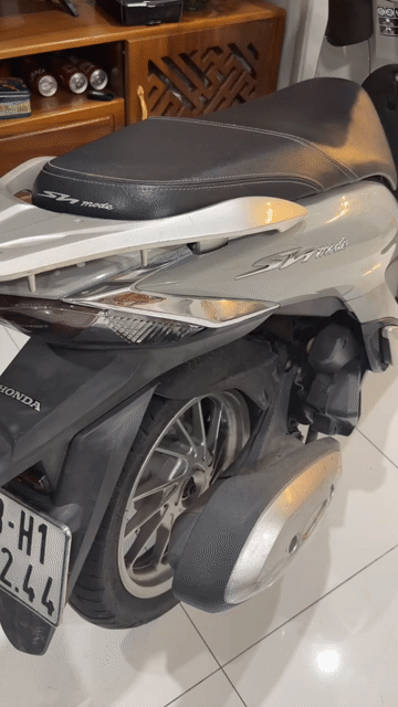 Honda SH Mode 2022 Xám. Mua bán Xe máy tại Thành phố Thủ Dầu Một Bình Dương được đăng bởi Vũ Ngọc Linh hình 1
