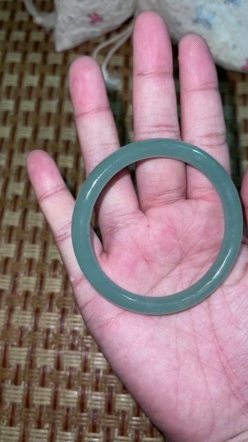 Vòng tay Nữ Đá Ngọc bích Ni 52. Mua bán Phụ kiện thời trang khác tại Huyện Ninh Giang Hải Dương được đăng bởi hoàng Linh hình 1
