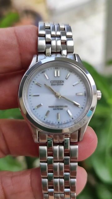 Đồng hồ Citizen Eco-Drive H335 Nữ, size 28,5mm. Mua bán Đồng hồ tại Thành phố Thủ Dầu Một Bình Dương được đăng bởi Đồng hồ zin hình 1